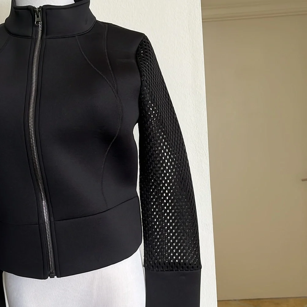 Woman’s jacket, ALO, yoga size medium black - Picture 2 of 10